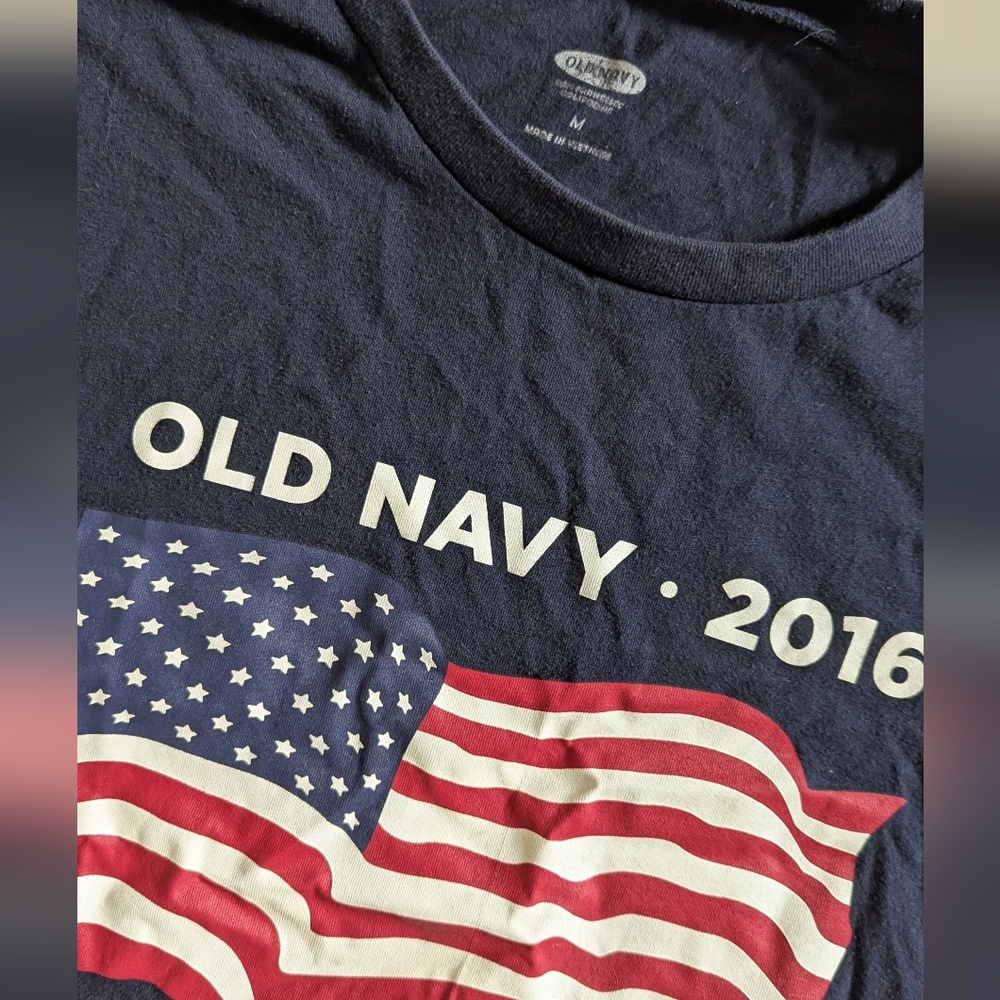 Old Navy Flag Tee - Picture 2 of 3